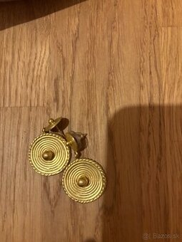 Pozlatene vysiace nausnice