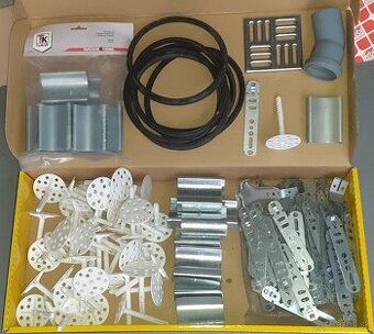 Predám súčiastky na stavbu a sklenenú výplň dverí