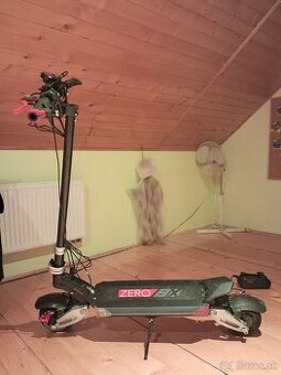 Elektrická kolobežka zero 8 x