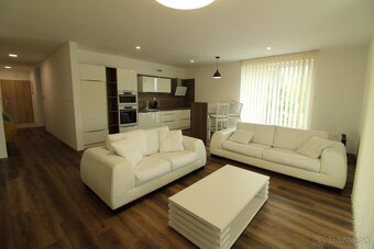 Na predaj moderný 3-izbový apartmán v prestížnom projekte Po