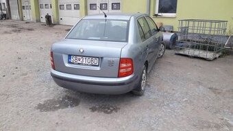 Predám Škodu Fabiu na náhradné diely