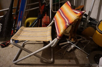 Predám menšiu skladaciu stoličku