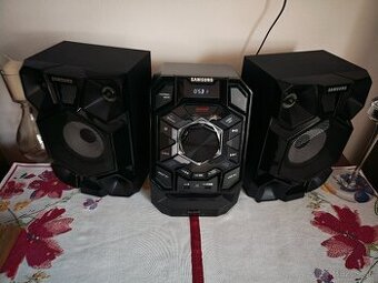 Predám vežu Samsung MX-J630