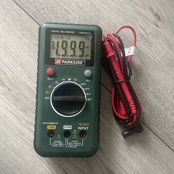 Digitálny multimeter