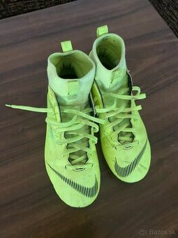 Kopačky Nike Jr. Mercurial v super stave, zachovalé. č.37,5