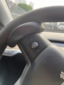 Protizávažie na volant Tesla pre Autopilot, FSD