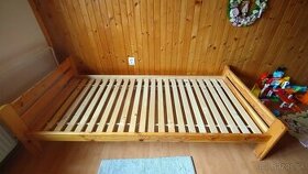Drevená posteľ - 1