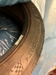 Letne pneu Michelin Pilot Sport 4 235/45 R18