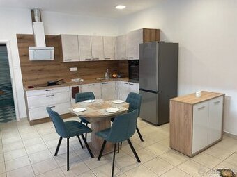 Na prenájom novo zariadený 2-izb.byt, Nitra centrum, Kupecká - 1