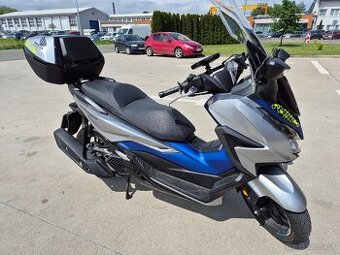 Honda Forza 125 Top box