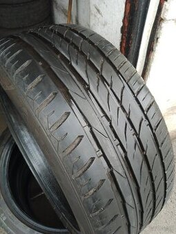 4x letné pneumatiky 235/40 r19