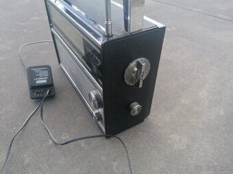 Predám starožitné rádio VEF 206