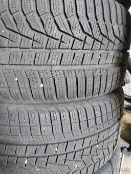 Zimne 245/35R20 95W