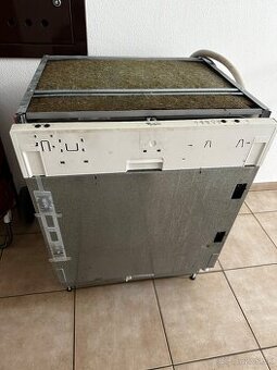 Umývačka riadu Whirlpool ADG 7555