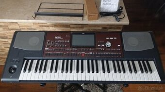 Korg Pa 700