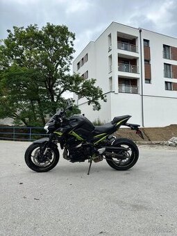Kawasaki Z900 2021 - 1