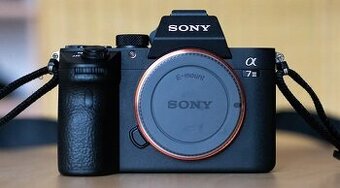 Sony Alpha a7 III, záruka, nafotené 4600 foto, smallRig