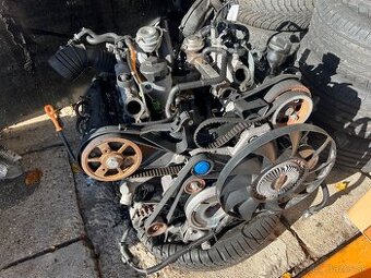 Predám motor 2.5tdi 120kw BDG Audi A4 B6 B7 Skoda Superb