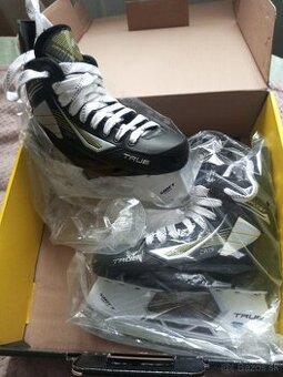 Predám korčule True Catalyst 5.