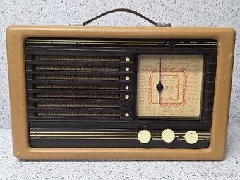 ☆ starožitné elektronkove radio Tesla 3101B