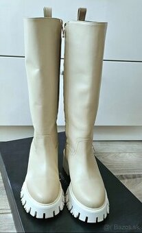 Čižmy Patrizia Pepe, v. 37