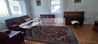 Ponúkame na prenájom 6 izbový rodinný dom v Nových Zámkoch z