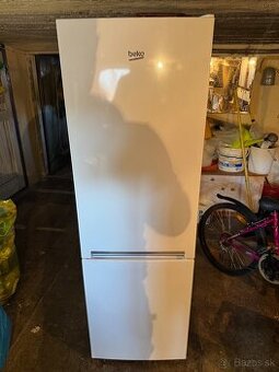 Chladnička s mrazničkou