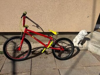 BMX GT bicykel
