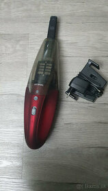 Ručný akumulátorový vysávač Sencor 190R červený