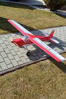Hangar Valiant 10cc 1.8m