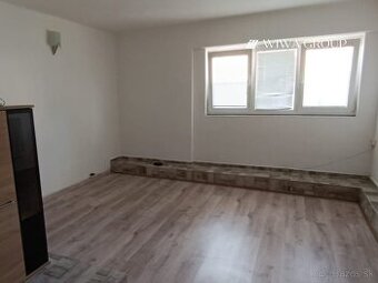 Garsónka (2) na prenájom - Komárno