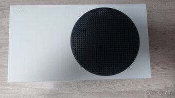 Xbox series s +hry