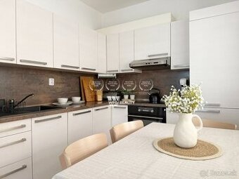 Na predaj pekný 3 izbový byt s priestranným balkónom Arboreu