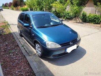 Predam opel corsa comfort 1.0 benzín kw 43 r.v 2002
