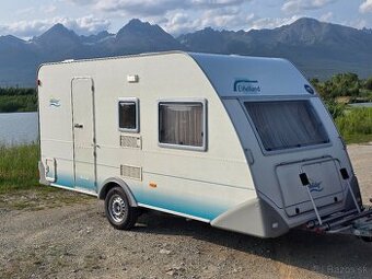 Knaus Eifelland 395 - 2001, predstan spolu so strieskou