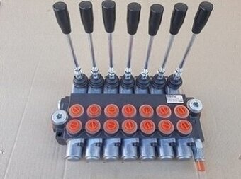 Rozvádzač hydraulický sedempákový