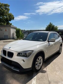 BMW X1/x drive 2,5i Automat - 1