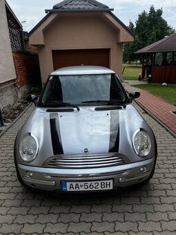 Mini Cooper 1.6 benzín