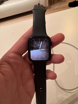 Predám Apple Watch SE 44 mm