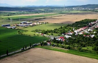 Voľa – 1.500 m2 ORNÁ PÔDA a LESY