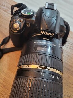 Nikon D3100  a objektív  Tamron
