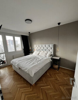 Na prenájom kompletne zariadený 3-izbový byt s lodžiou a bal