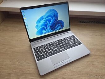 HP 255 G9 ;15.6 FHD,AMD R5 5625u 8GB/512GB,W11,zaruka+brasna