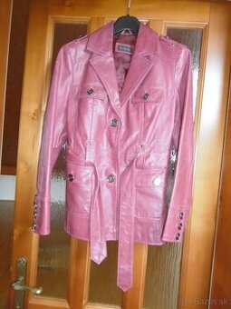 Koženková bunda s opaskom