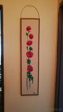 Vyšívaná dekorácia na stenu