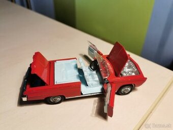 Corgi toys Chrysler Imperial