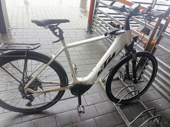 KTM MACINA P610