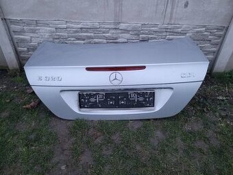 MERCEDES E W211 KUFOR
