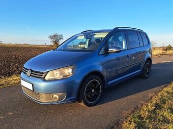 Volkswagen Touran 1.2 tsi, 77 kW, 2011, kamera