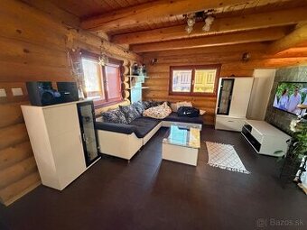 sedacka a cela obyvackova zostava